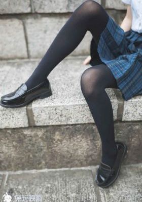 老妇女色图_4K电影完整版在线观看
