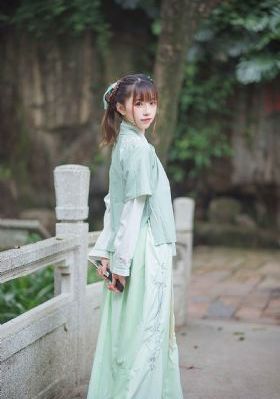 十八禁娇喘请带耳机_高清完整视频观看