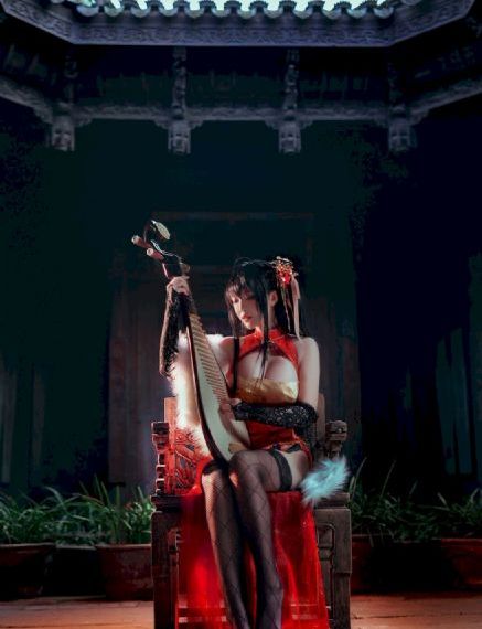 超碰丝袜熟女_HDHD在线观看