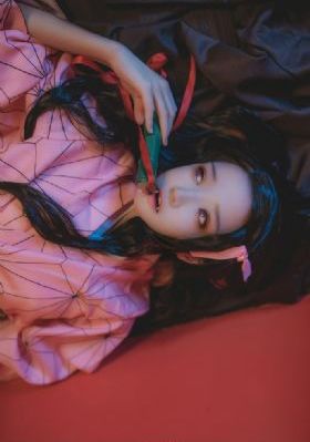少妇饥渴偷公乱51_JVID性感写真