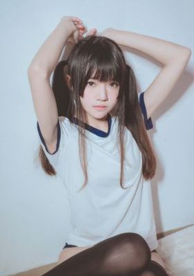 精华区一区二区别_正片免费观看